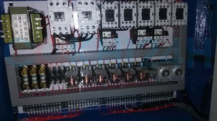 Hộp mạch điện điều khiển của máy khoan cần FRD-1700H