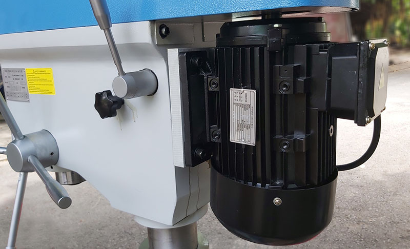 Động cơ Z4132G