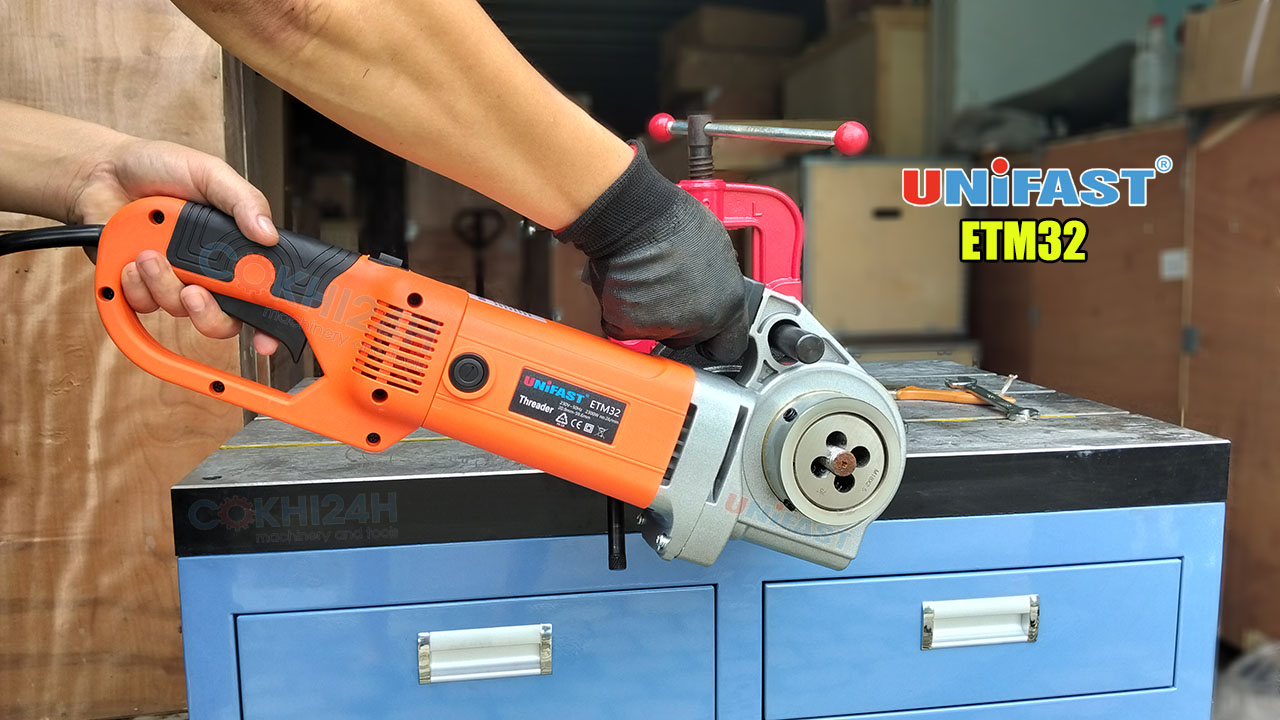 Máy tiện ren ngoài ETM32