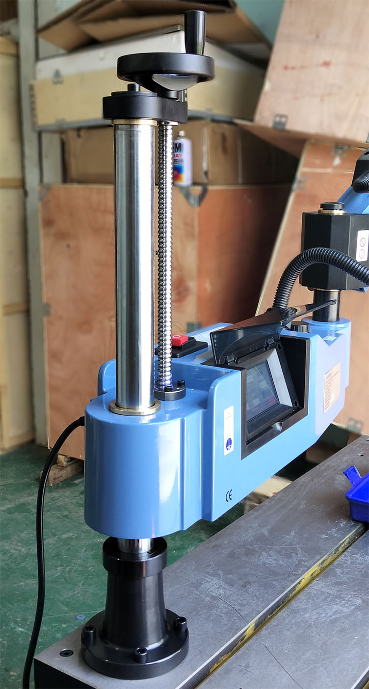 Nâng hạ máy bằng trục vít me của ETMO-24-1200