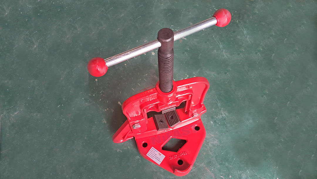 Ê tô kẹp ống PV1090