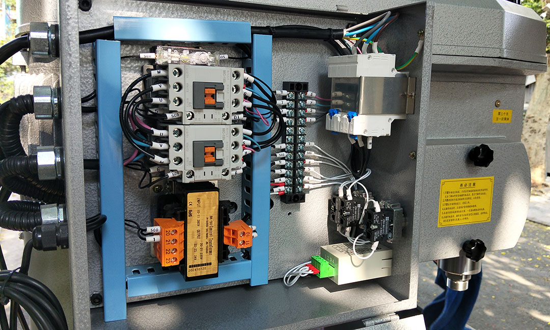 Tủ điện máy ta rô tự động UniFast TB-6516